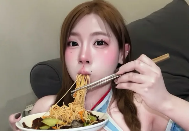 Asaisharkyx น้องฉลามมาแรง! ลุคหวานซ่อนแซ่บ อกตุ้มทำให้แฟน ๆ ตามติดทุกแพลตฟอร์ม